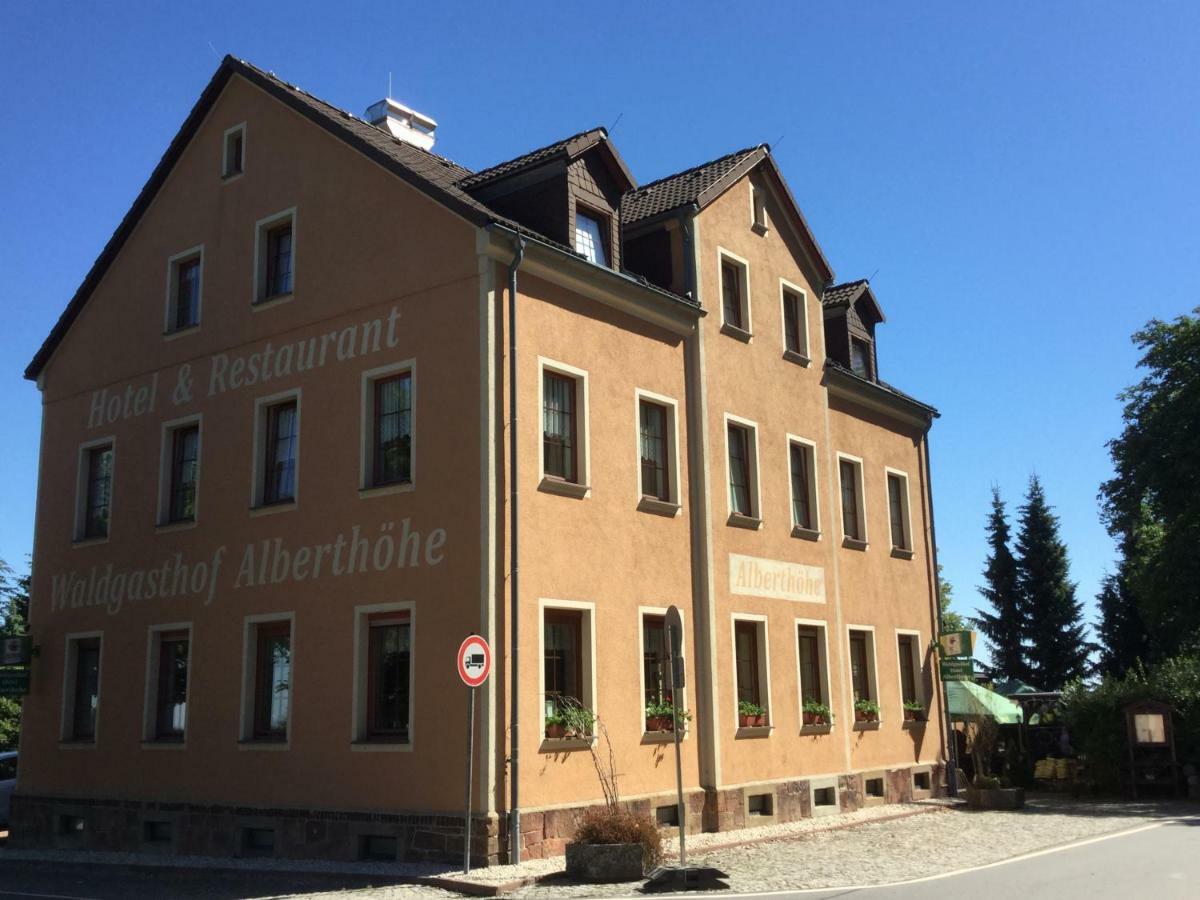 Waldgasthof & Hotel Alberthoehe リヒテンシュタイン エクステリア 写真